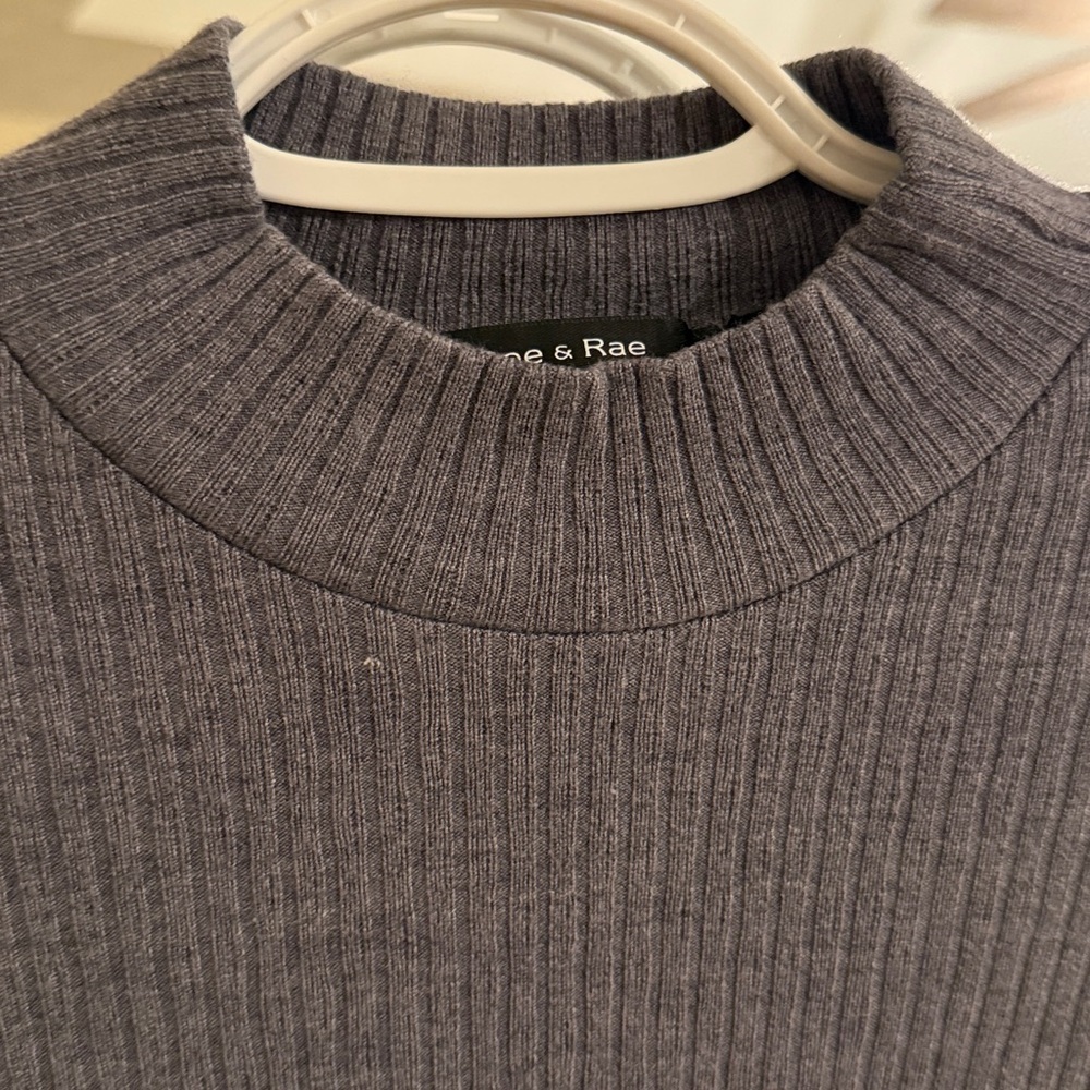 Gray Ribbed Knit Top - Picture 4 of 5